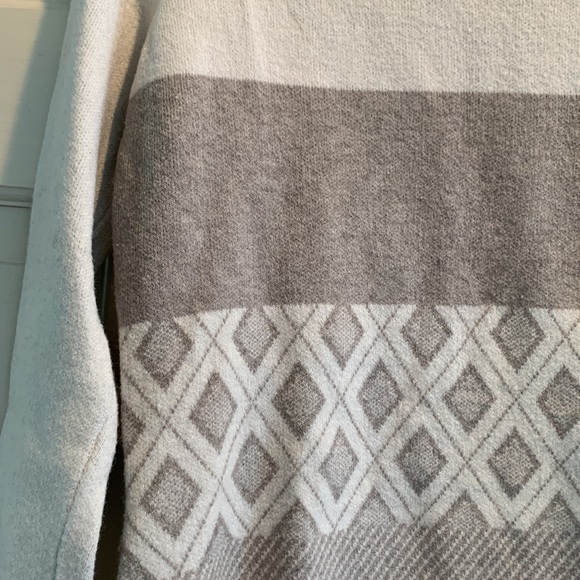 Grey and White Evolution Crew Neck Sweater - Picture 3 of 8